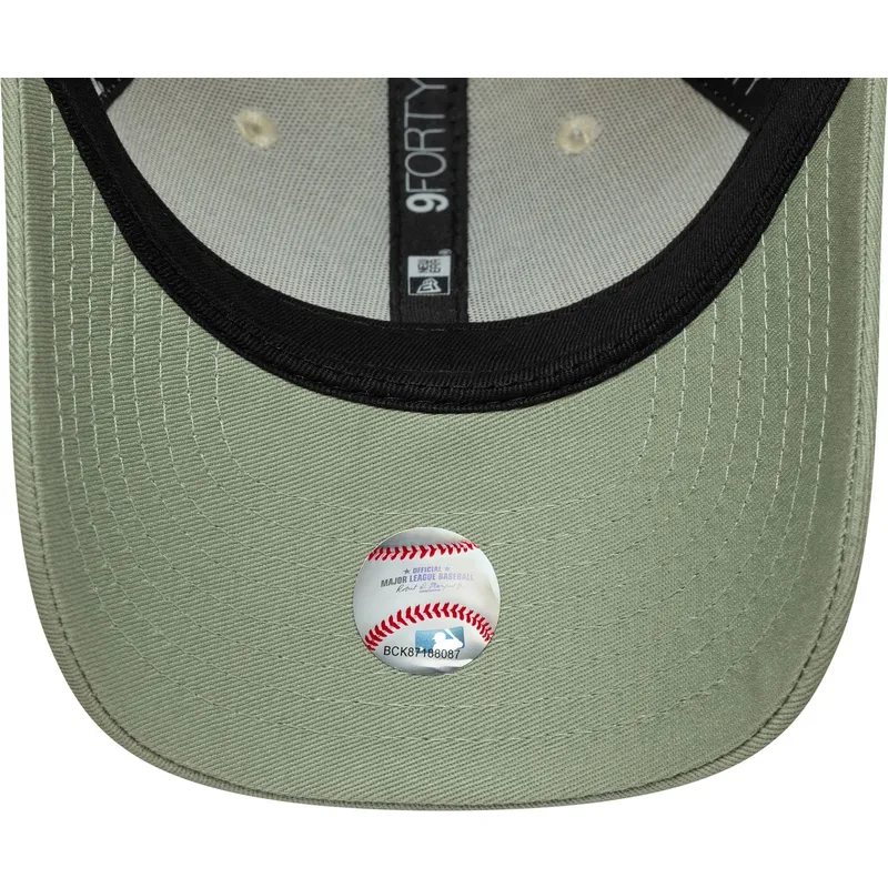 czapka-z-daszkiem-bezowo-zielona-regulowana-dla-chlopca-9forty-league-essential-new-york-yankees-mlb-new-era