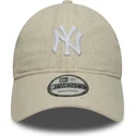 bezowa-regulowana-czapka-z-zakrzywionym-daszkiem-9twenty-linen-new-york-yankees-mlb-new-era