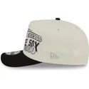 gorra-curva-beige-y-negra-snapback-9fifty-a-frame-classic-de-chicago-white-sox-mlb-de-new-era