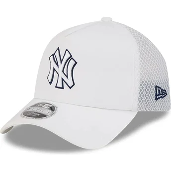Czapka trucker biała 9FORTY APEX Batting Practice New York Yankees MLB New Era
