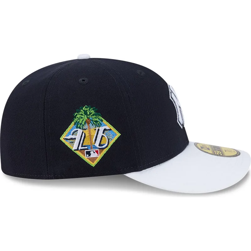 granatowo-biala-dopasowana-czapka-z-zakrzywionym-daszkiem-59fifty-spring-training-new-york-yankees-mlb-new-era