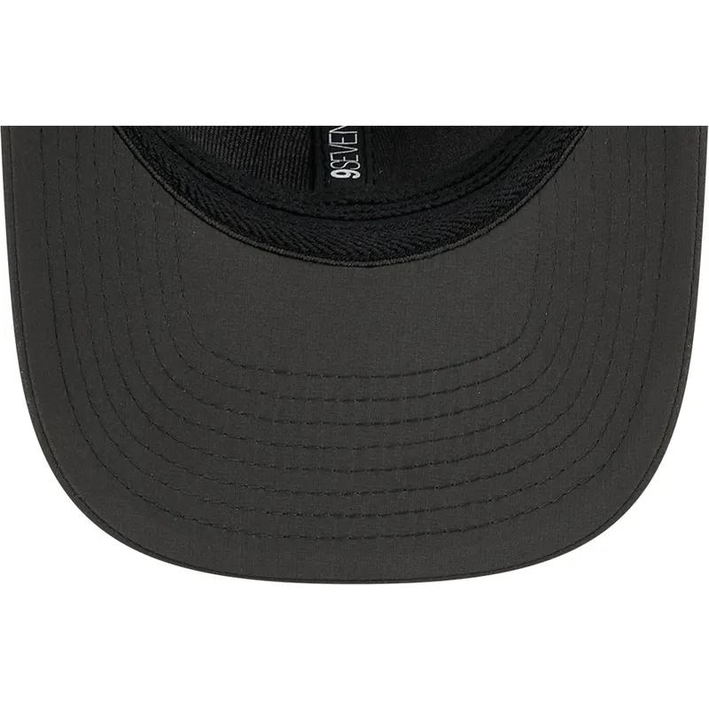 gorra-curva-negra-snapback-9seventy-stretch-snap-clubhouse-de-new-york-yankees-mlb-de-new-era