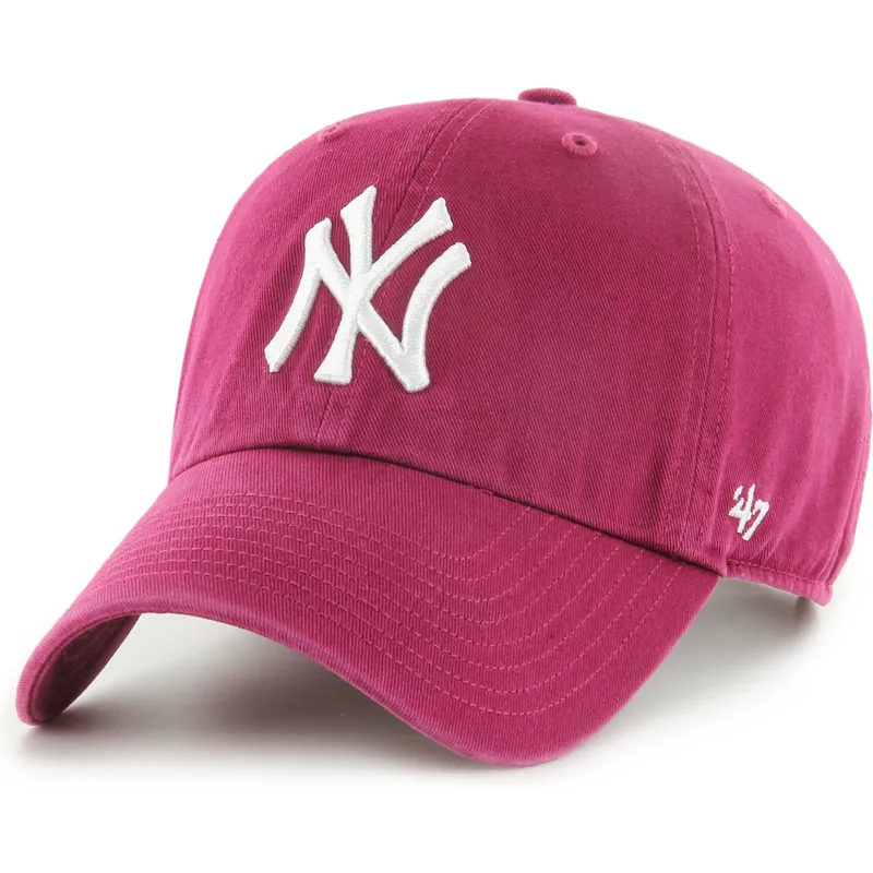 czerwona-regulowana-czapka-z-zakrzywionym-daszkiem-clean-up-galaxy-new-york-yankees-mlb-od-47-brand