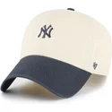 gorra-curva-beige-y-azul-marino-ajustable-clean-up-base-runner-two-tone-de-new-york-yankees-mlb-de-47-brand
