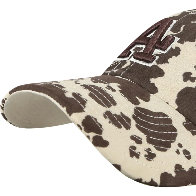 brazowa-regulowana-czapka-z-zakrzywionym-daszkiem-z-brazowym-logo-clean-up-bessie-los-angeles-dodgers-mlb-od-47-brand