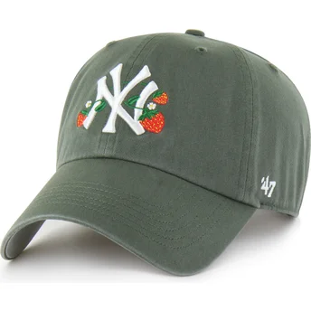 Zielona regulowana czapka z daszkiem Clean Up Icon Alt Strawberry New York Yankees MLB od 47 Brand