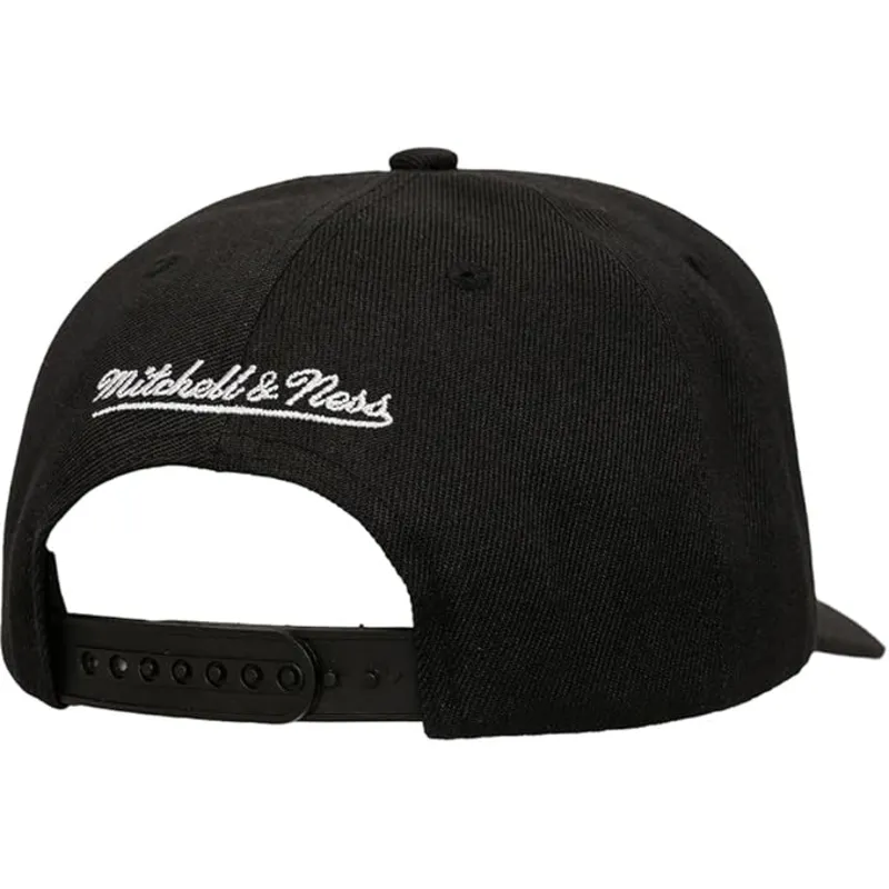 czarna-czapka-z-zakrzywionym-daszkiem-snapback-tilted-pro-vancouver-grizzlies-nba-mitchell-ness