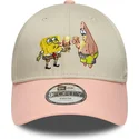 bezowa-i-rozowa-czapka-z-zakrzywionym-daszkiem-snapback-dla-chlopca-9forty-spongebob-i-patryk-rozgwiazda-new-era