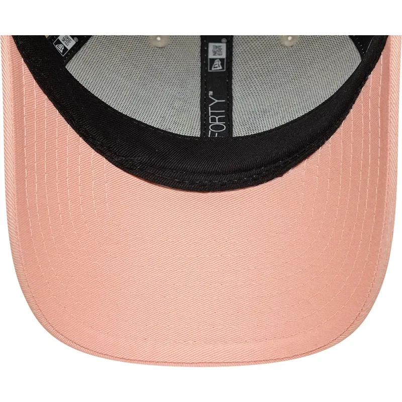 bezowa-i-rozowa-czapka-z-zakrzywionym-daszkiem-snapback-dla-chlopca-9forty-spongebob-i-patryk-rozgwiazda-new-era