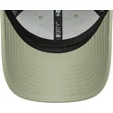zielona-regulowana-czapka-z-daszkiem-dla-kobiet-9forty-beaded-new-era