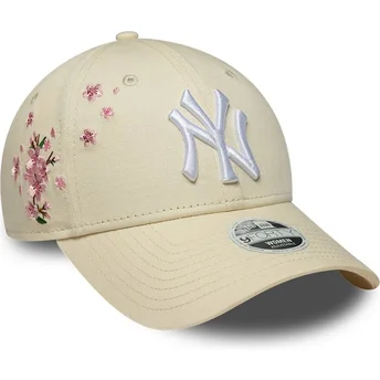 Beżowa regulowana czapka z zakrzywionym daszkiem dla kobiet 9FORTY Floral Icon Side New York Yankees MLB New Era
