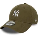 zielona-regulowana-czapka-z-daszkiem-9forty-soft-cord-new-york-yankees-mlb-new-era