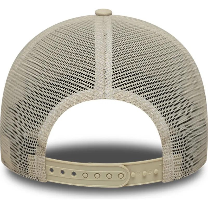 czapka-trucker-bezowa-9forty-m-crown-a-frame-new-york-yankees-mlb-new-era