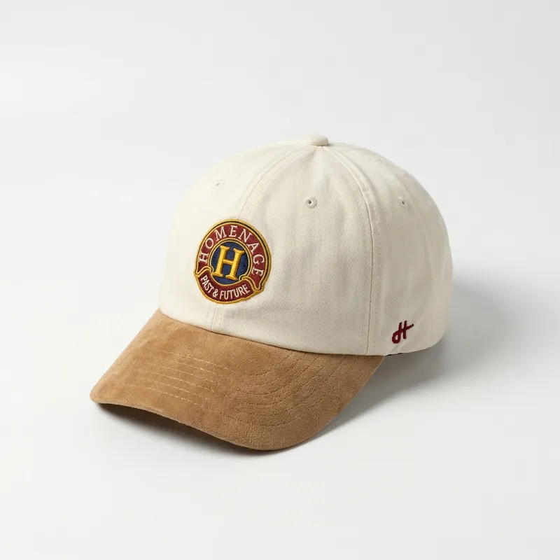gorra-curva-beige-y-marron-ajustable-suede-resort-sport-the-90s-de-homenage