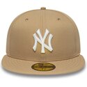 plaska-czapka-jasnobrazowa-dopasowana-59fifty-league-essential-new-york-yankees-mlb-new-era