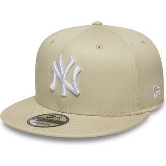 Beżowa płaska czapka snapback z białym logo 9FIFTY League...