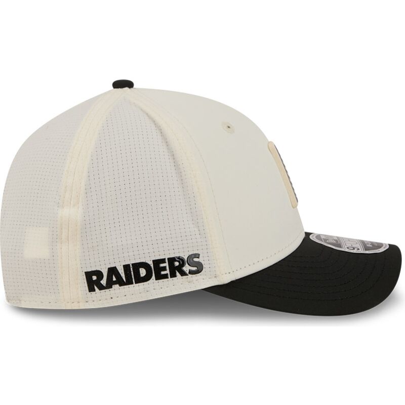 bezowo-czarna-zakrzywiona-czapka-snapback-9forty-m-crown-training-pack-2026-las-vegas-raiders-nfl-new-era