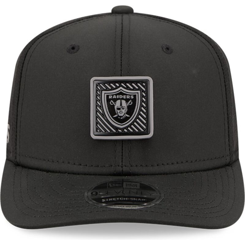 czapki-curva-czarny-snapback-9seventy-stretch-snap-training-pack-2026-las-vegas-raiders-nfl-new-era