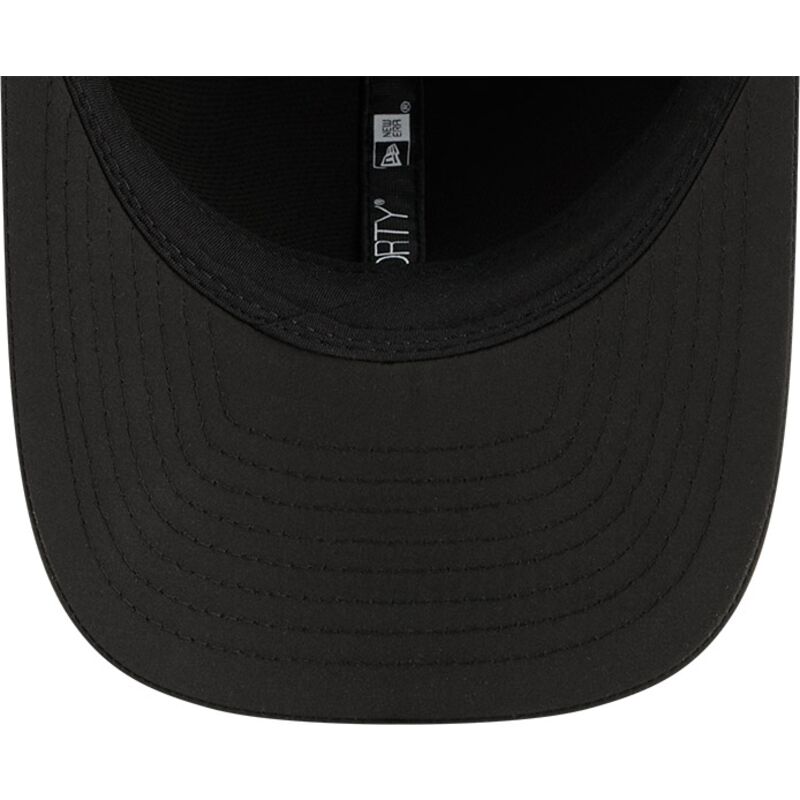 czarna-czapka-z-zakrzywionym-daszkiem-snapback-9forty-m-crown-training-pack-2026-las-vegas-raiders-nfl-new-era