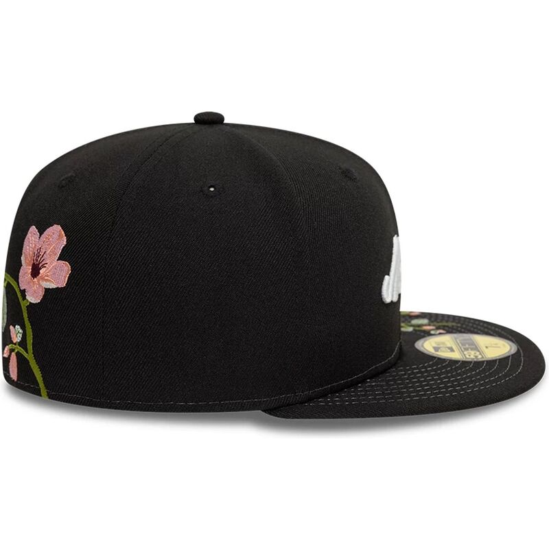 czarna-dopasowana-czapka-z-daszkiem-59fifty-floral-emb-new-era