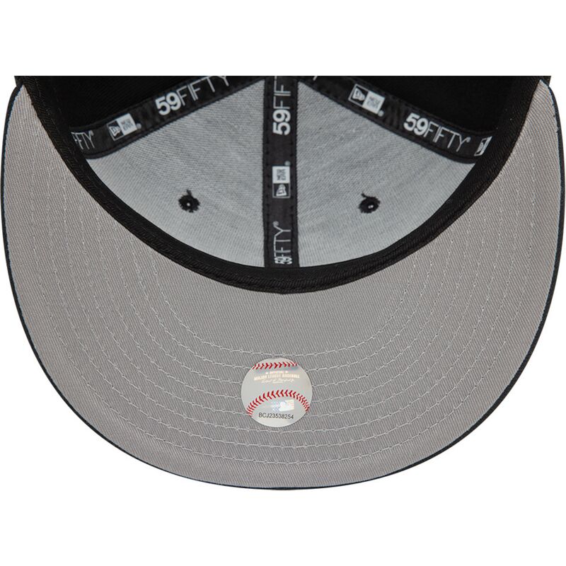 czarna-dopasowana-czapka-z-daszkiem-59fifty-heart-icon-chicago-white-sox-mlb-new-era