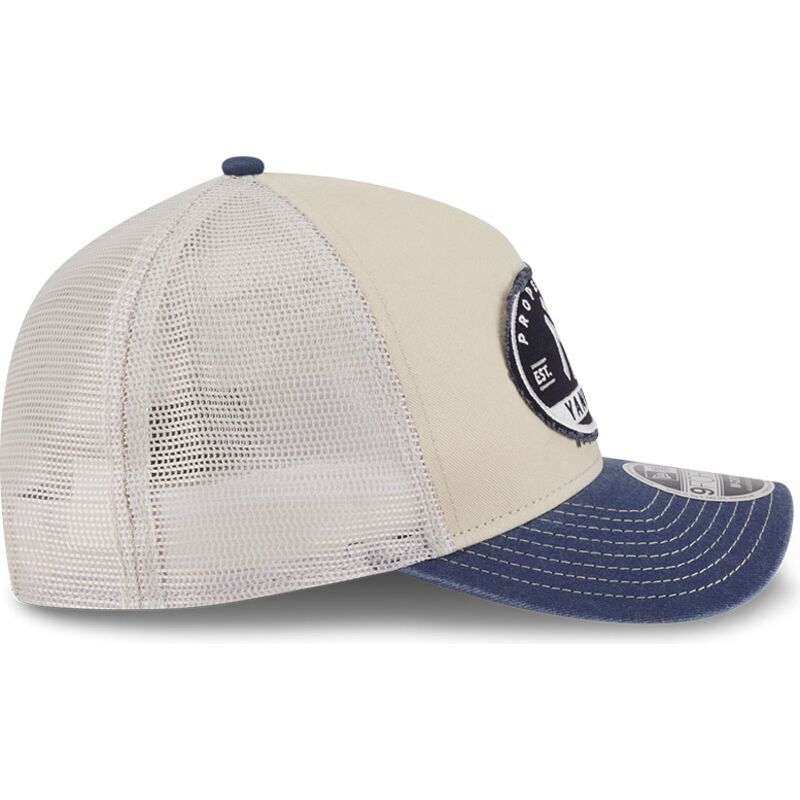 czapka-trucker-bezowa-i-granatowa-9forty-m-crown-a-frame-fray-new-york-yankees-mlb-new-era