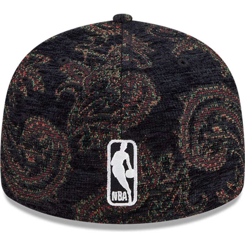 wielokolorowa-zakrzywiona-czapka-dopasowana-59fifty-pre-curved-jacquard-chenille-chicago-bulls-nba-new-era