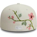 czapka-plaska-bezowa-dopasowana-59fifty-floral-new-york-yankees-mlb-new-era