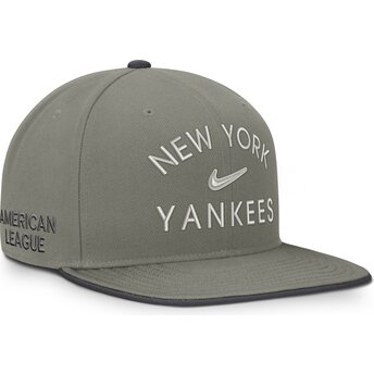 Czapka płaska zielona snapback Dri-Fit Pro Structured Square Bill New York Yankees MLB Nike