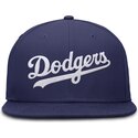 niebieska-dopasowana-czapka-z-plaskim-daszkiem-dri-fit-true-structured-round-bill-los-angeles-dodgers-mlb-nike