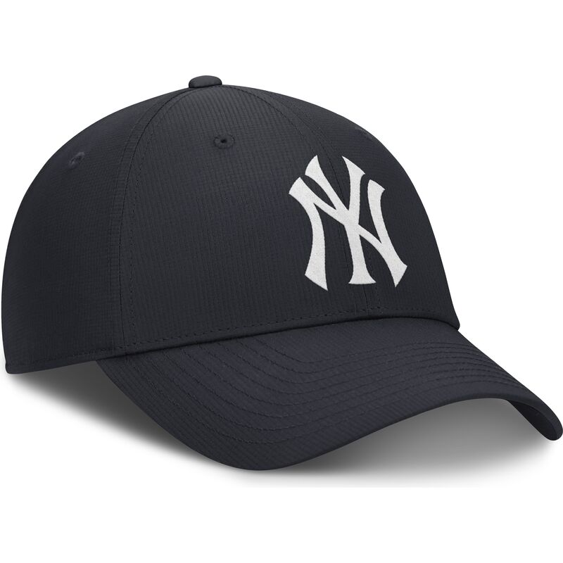 granatowa-zakrzywiona-czapka-z-regulacja-club-structured-uv-poly-ripstop-new-york-yankees-mlb-od-nike