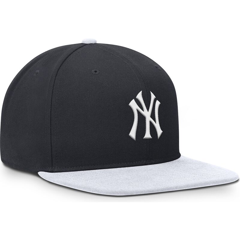 gorra-plana-azul-marino-y-blanca-snapback-dri-fit-pro-structured-square-bill-de-new-york-yankees-mlb-de-nike gorra-plana-azul-marino-y-blanca-snapback-dri-fit-pro-structured-square-bill-de-new-york-yankees-mlb-de-nike