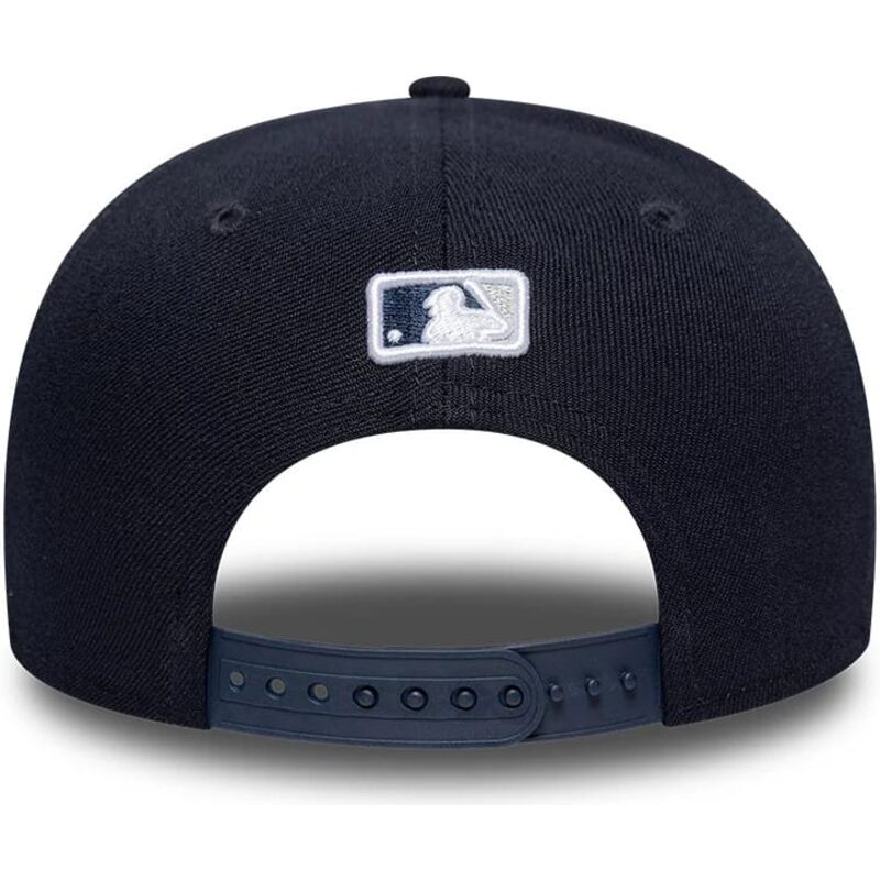 czapki-zakrzywiona-granatowy-snapback-9seventy-stretch-snap-player-replica-new-york-yankees-mlb-new-era
