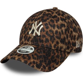 Czapki zakrzywiona lampart taśma regulowana 9FORTY Leopard Cosy New York Yankees MLB New Era