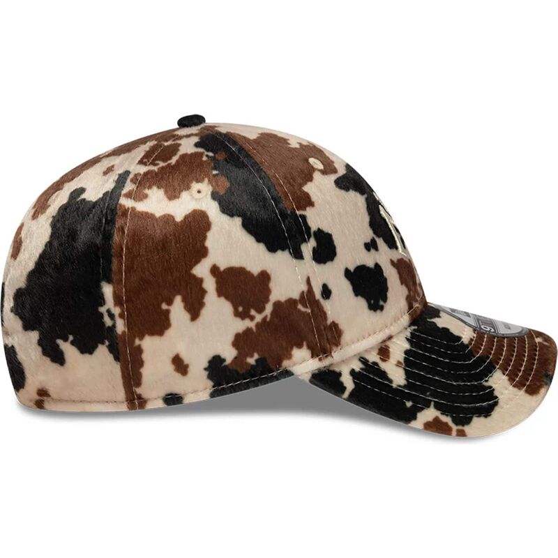 czapki-zakrzywiona-brazowy-tasma-regulowana-9twenty-animal-print-new-york-yankees-mlb-new-era