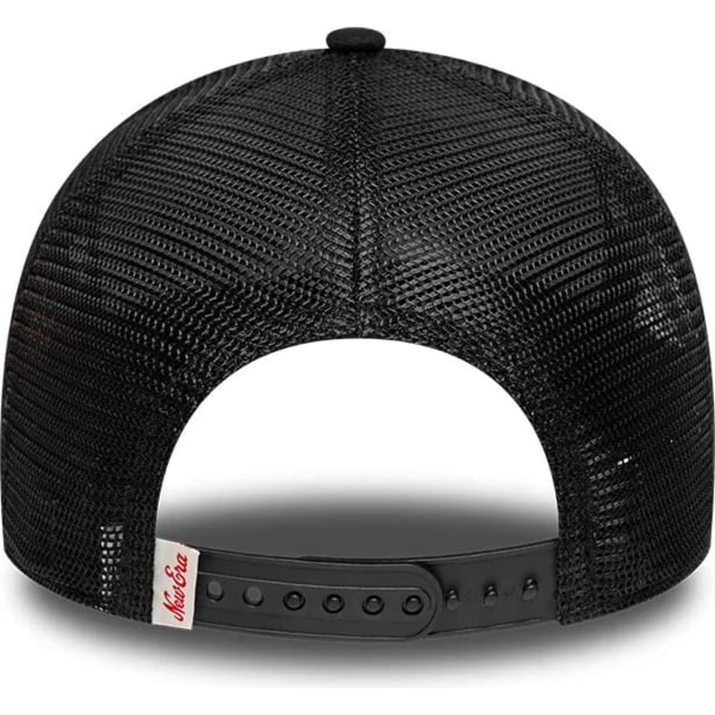 czapki-zakrzywiona-czarny-snapback-e-frame-distressed-patch-new-era