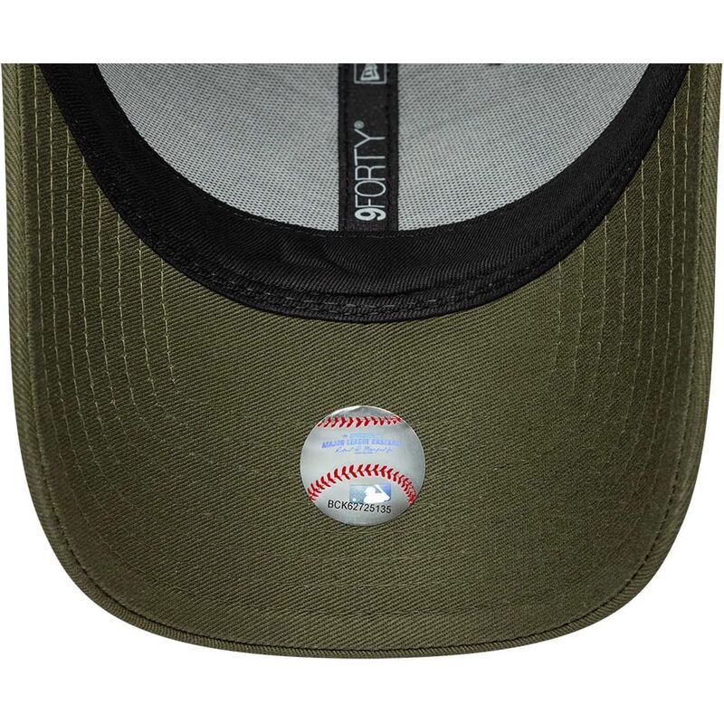 czapki-zakrzywiona-zielony-tasma-regulowana-9forty-outline-camo-new-york-yankees-mlb-new-era czapki-zakrzywiona-zielony-tasma-regulowana-9forty-outline-camo-new-york-yankees-mlb-new-era