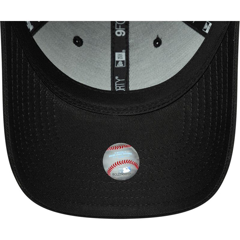 czapki-zakrzywiona-czarny-tasma-regulowana-9forty-league-essential-detroit-tigers-mlb-new-era czapki-zakrzywiona-czarny-tasma-regulowana-9forty-league-essential-detroit-tigers-mlb-new-era