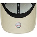 czapki-zakrzywiona-bezowy-tasma-regulowana-9forty-league-essential-new-york-yankees-mlb-new-era