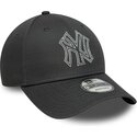 czapki-zakrzywiona-szary-tasma-regulowana-9forty-metallic-outline-new-york-yankees-mlb-new-era