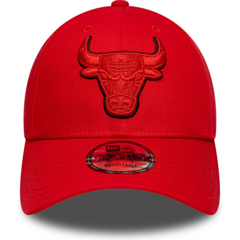 czapki-zakrzywiona-czerwony-tasma-regulowana-9forty-outline-chicago-bulls-nba-new-era