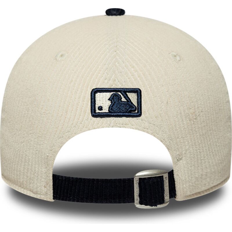 czapki-zakrzywiona-bezowy-tasma-regulowana-9forty-m-crown-cord-new-york-yankees-mlb-new-era czapki-zakrzywiona-bezowy-tasma-regulowana-9forty-m-crown-cord-new-york-yankees-mlb-new-era