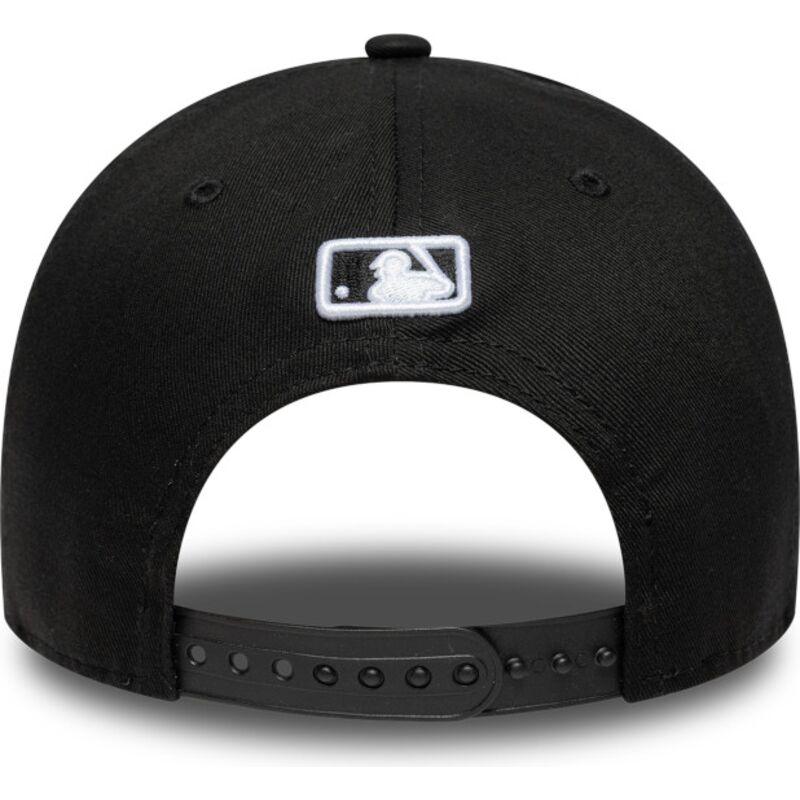 czapki-zakrzywiona-czarny-snapback-9forty-m-crown-new-york-yankees-mlb-new-era