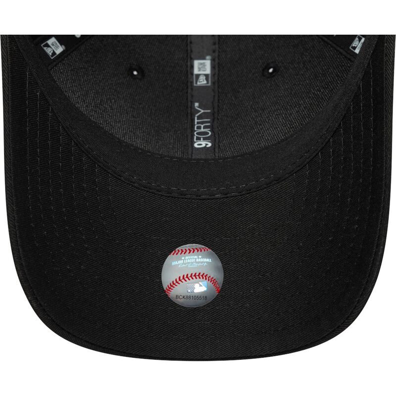 czapki-zakrzywiona-czarny-snapback-9forty-m-crown-new-york-yankees-mlb-new-era