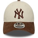 czapki-zakrzywiona-brazowy-tasma-regulowana-9forty-m-crown-cord-new-york-yankees-mlb-new-era