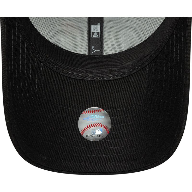 czapki-zakrzywiona-czarny-tasma-regulowana-9forty-flower-icon-new-york-yankees-mlb-new-era