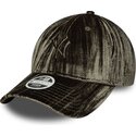 czapki-zakrzywiona-zielony-tasma-regulowana-9twenty-velour-new-york-yankees-mlb-new-era