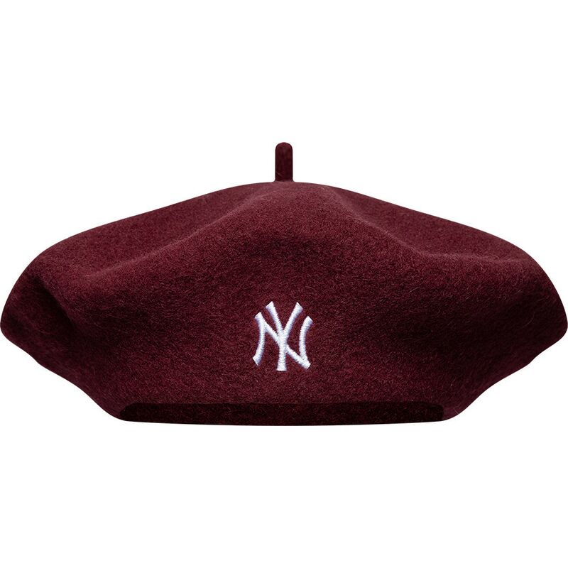 berety-czerwony-wool-script-new-york-yankees-mlb-new-era
