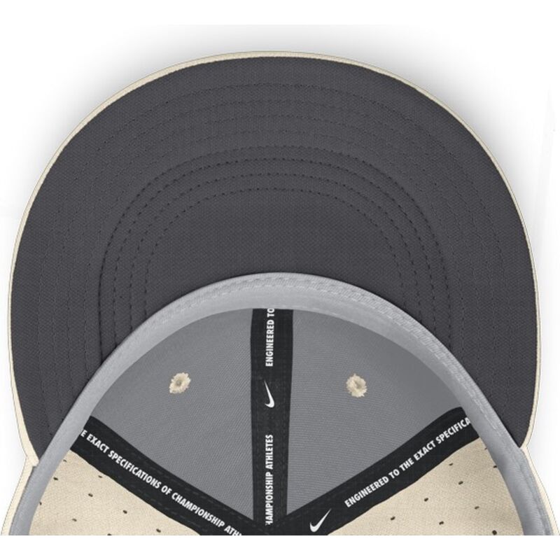 czapki-plaska-bezowy-dopasowany-dri-fit-true-structured-aero-bill-new-york-yankees-mlb-nike czapki-plaska-bezowy-dopasowany-dri-fit-true-structured-aero-bill-new-york-yankees-mlb-nike