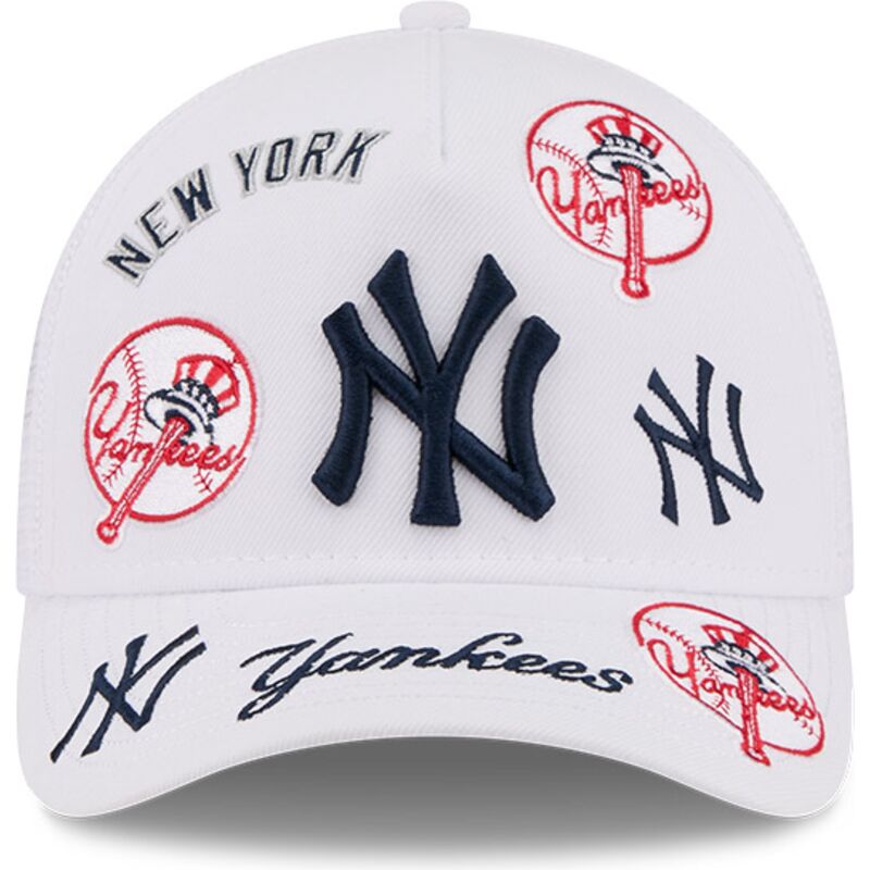 czapki-zakrzywiona-bialy-snapback-9forty-m-crown-a-frame-all-over-new-york-yankees-mlb-new-era